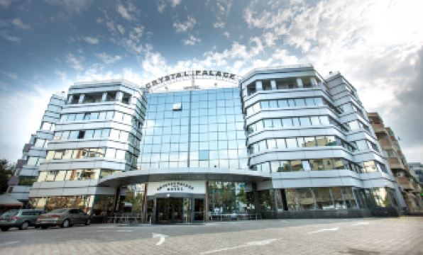 Crystal Palace Hotel - Housity