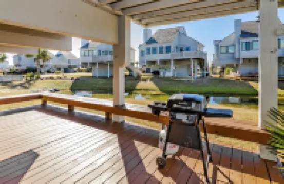 Ocean Views and Upper Balcony Delight - Stunning Coastal Retreat