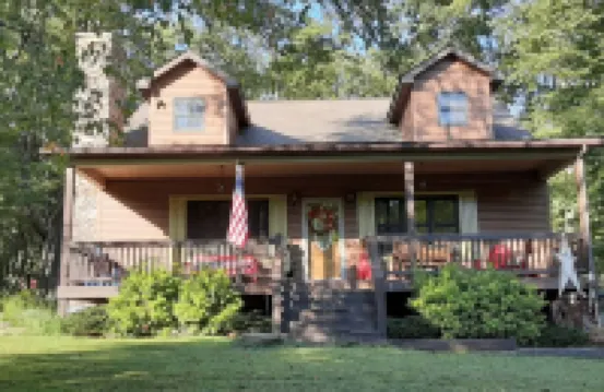 Tranquil Retreat - Mountain View, WiFi, Front Porch
