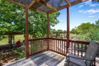 Two-Person Whirlpool and Scenic Deck - Charming Rustic Retreat Hotels in Hays County