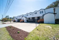 Spacious Living Area and Full Kitchen - Inviting Coastal Haven Hotels in Norfolk
