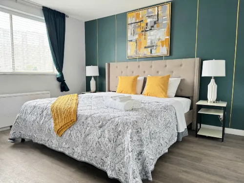 Downtown City View Renovated 3 Beds Free Parking