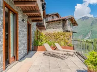Flat 1 Hotels near Chiesa San Miro