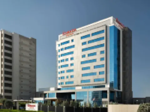 Ramada by Wyndham Erbil Gulan Street โรงแรมในเอร์เบล