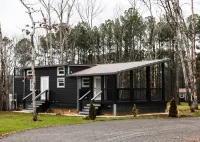 Tranquil Forest View and Unique Amenities - Charming Cozy Retreat Hotels in Stewart County