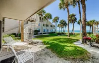 Breathtaking Gulf Views and Shared Pool - Stunning Beachfront Retreat Hotels in Belleair Beach