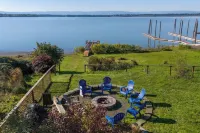 Upscale Lakefront ADU w/ Access to Pickleball Court