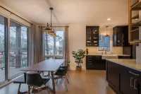 Ski in Out Access and Cozy Fireplace - Stunning Mountain Sanctuary Hotels in Mountain Village