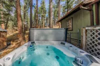 Enchanting Mountain Retreat with Hot Tub and Fireplace - Cozy Sanctuary Hotels in Ruidoso