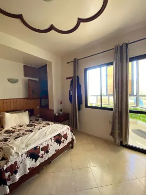 Vintage Seaview APT Full City Center Hotels in Malabata