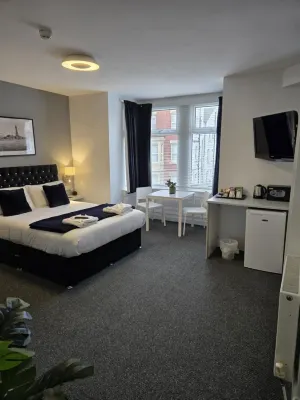 Q - Accommodation - 4-Star