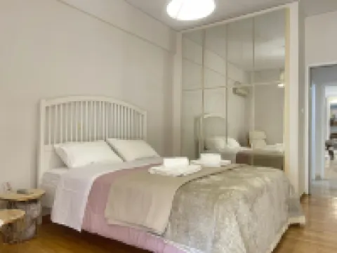 Cassiopeia - Glyfada Apartment