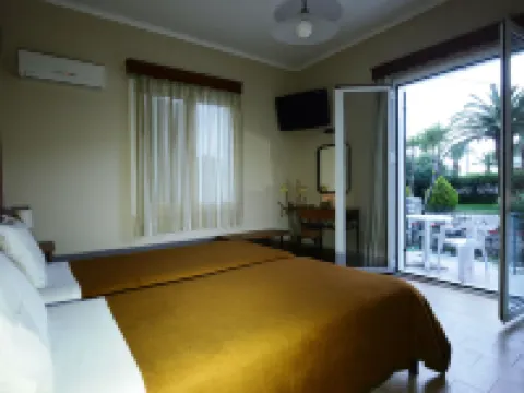 Argo Hotel ペラマのホテル