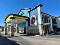 Days Inn by Wyndham Houston East Hotels near Kroger
