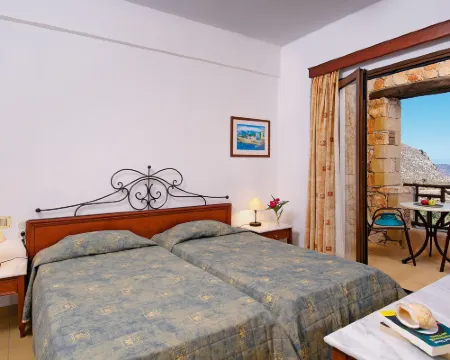 Areti Hotel Hotels in Aptera