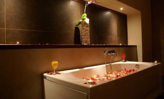 Valis Resort Hotel