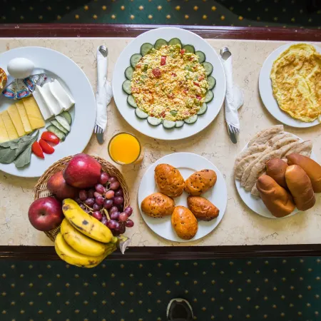 Aura Inn Hotel Cairo Отели рядом с достопримечательностью «Докки»