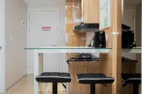 Minimalist and Cozy Studio Apartment at Tuscany Residences Hotels in Serpong