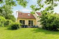 Hotel Hochsauerland by Center Parcs Отели в г. Медебах