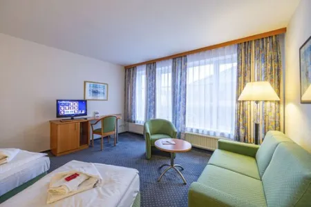 Hotel Rostock West im Kritzmow Park Отели в г. Затов