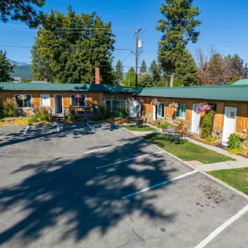 Evergreen Motel