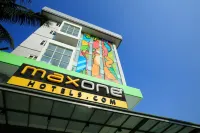 Ascent Hotel & Cafe Malang Hotels in Klojen