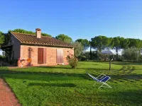 Rosehip Apt with Shared Pool