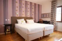 Hotel le Divona "au Coeur de Divonne"