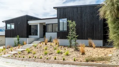 Farrant Drive - Sleeps 8 - Lake & Mountain Views - Modern & Stylish