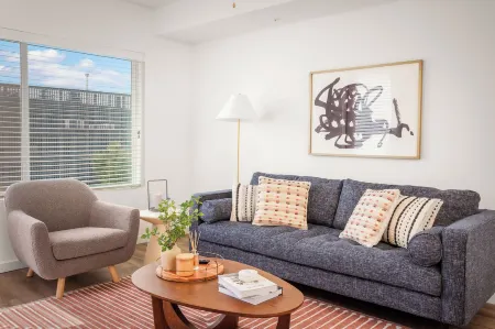 Mint House Phoenix - Midtown Отели рядом с достопримечательностью «Центральная библиотека Бертон Барр»