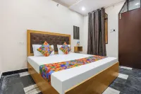 Via Standard Inn - Nr Prayagraj Railway Station