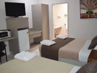Mid City Motor Inn Hotels in Gladstone Central