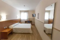 Andamur San Román Hotels in Álava