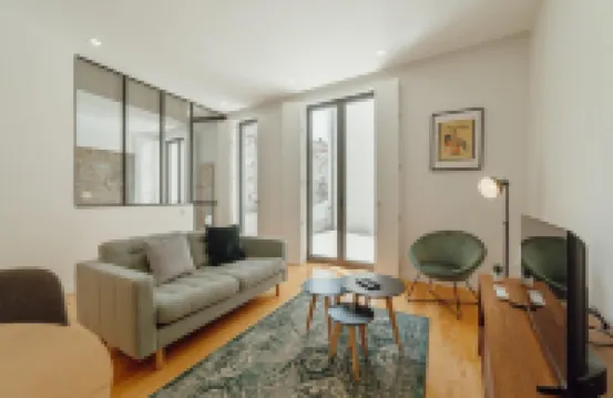 帶露台的院子裏的奧波託設計公寓C