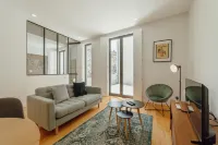 Courtyard Oporto Design Apartment C with Terrace Hotel di Campanhã