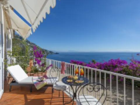 Open Gate Hotels in Praiano