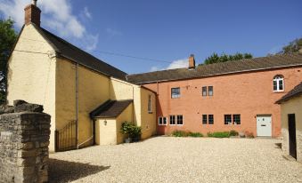 Beautiful 7 Bedroom House Hottub Wifi