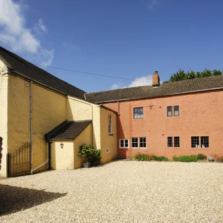 Beautiful 7 Bedroom House Hottub Wifi