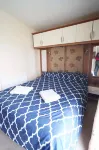 Caravan - Sleeps 8 - Pets Ok - Parking Hotels in Hunstanton
