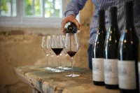 Château Armand Heitz - Domaine Armand Heitz Hotels in Puligny-Montrachet