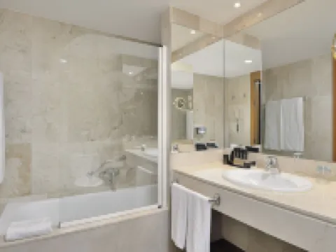 Best Western Premier CMC Girona Hotels in Girones