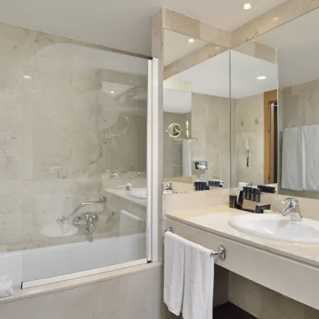 Best Western Premier CMC Girona
