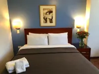 Filatelia Suites & Travel Hotels near Parque El Ejido