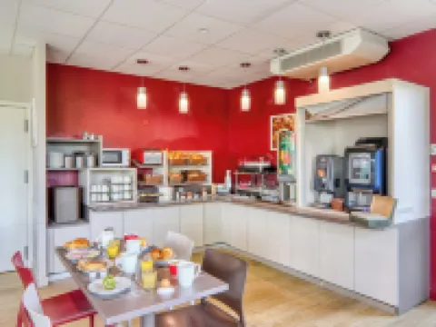 裏永艾斯酒店 里永酒店