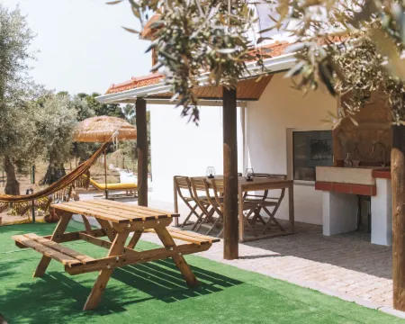 Chão do Ribeirinho Fundão otelleri