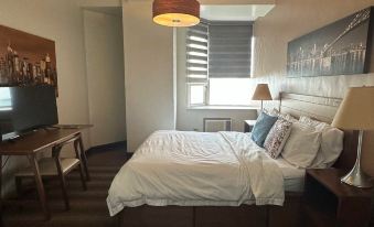 Suites de Marina Manila with Netflix