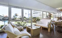 Hotel MS Tropicana - Airport Shuttle