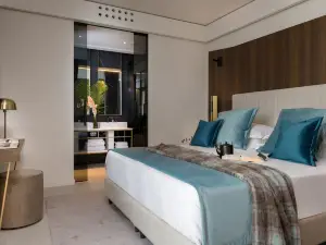 We Me Suite Hotel
