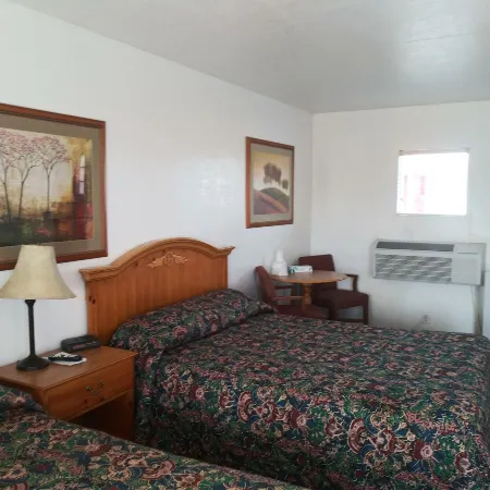 Circle S Lodge