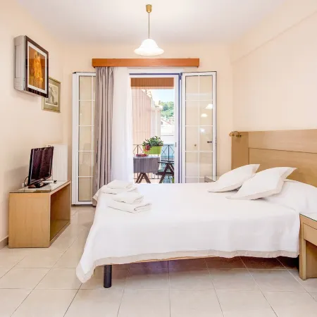 Rouchotas Apartments
